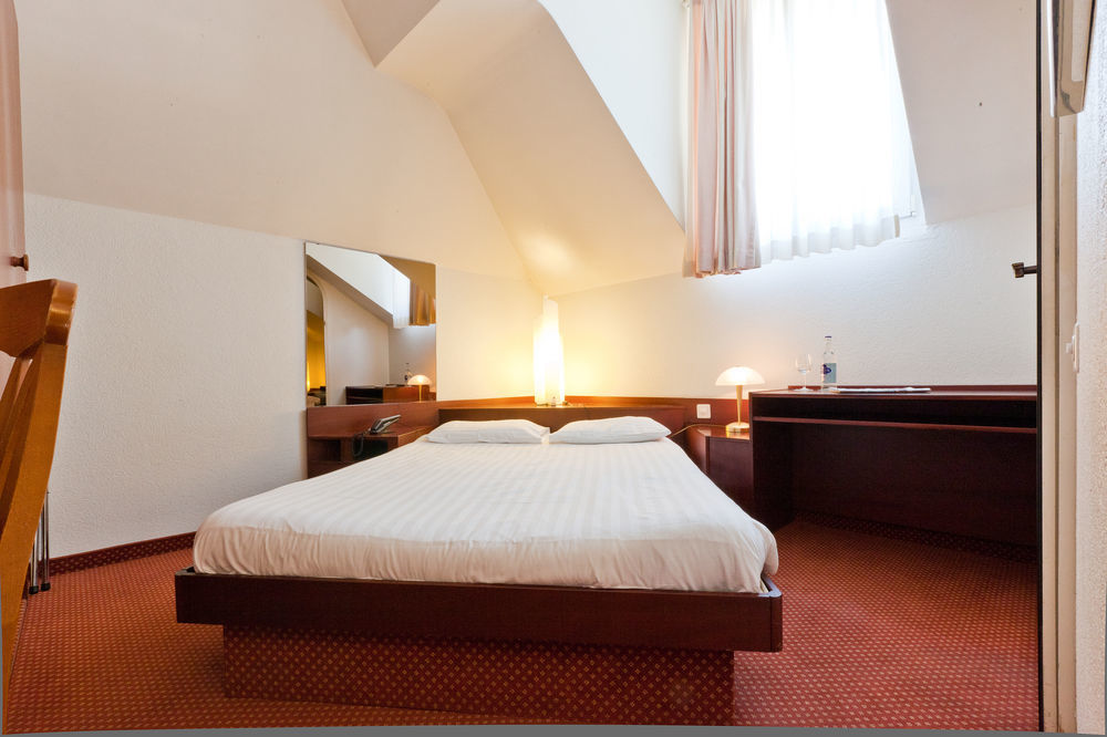 b_smart motel Basel Eksteriør bilde