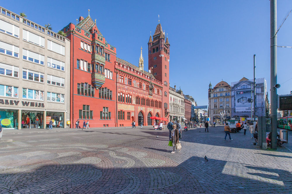 b_smart motel Basel Eksteriør bilde